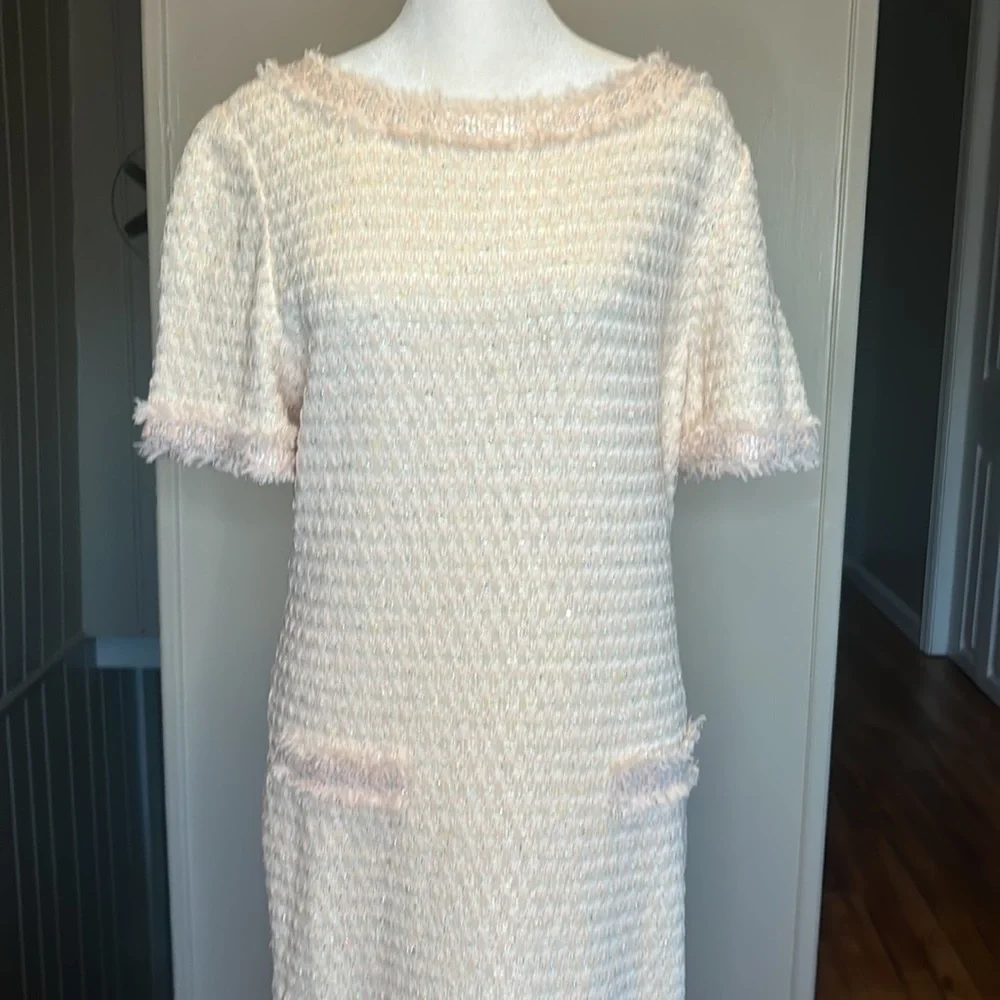 St.John Tweed Sheath Dress Pink  French Rose Combo With Silver Metallic Size 10 - Picture 6 of 16
